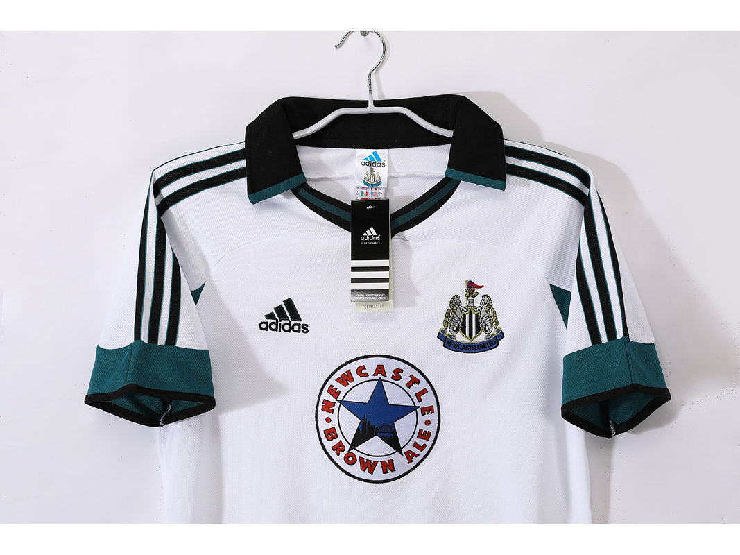 New Castle 1999/00 (Away Kit) 9