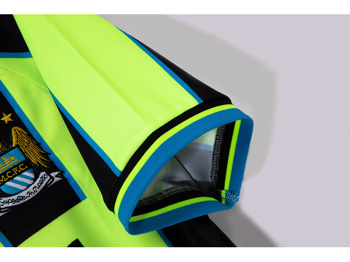 Manchester City 1998/99 (Away Kit) 4