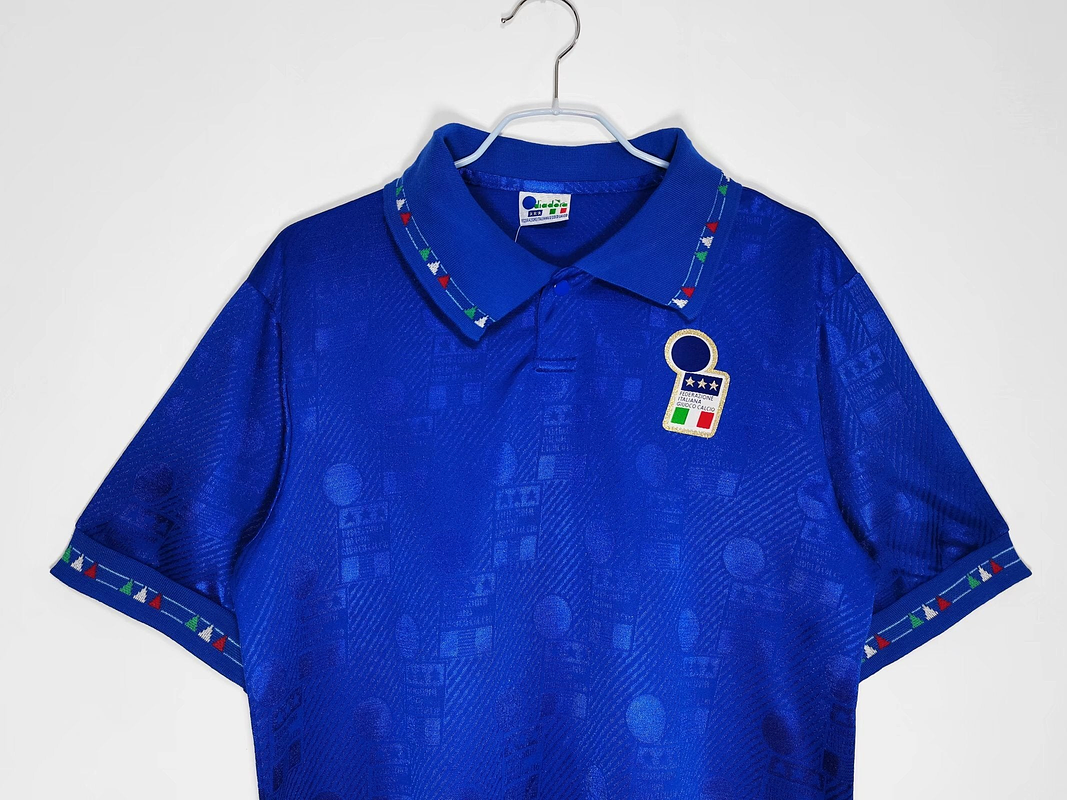 Italia 1994 (Home Kit) 2