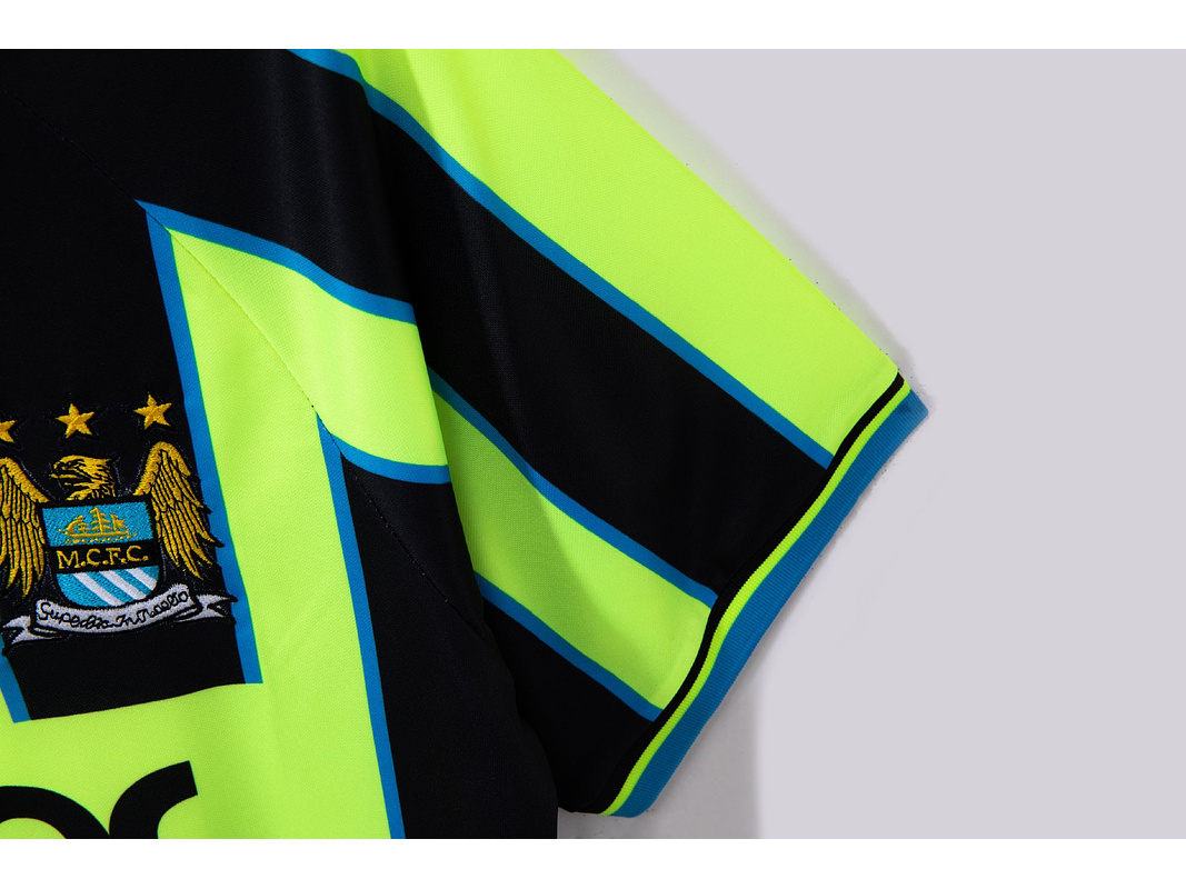 Manchester City 1998/99 (Away Kit) 9