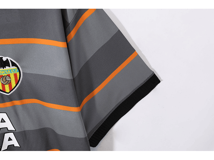 Valencia 1999/00 (Third Kit) 7