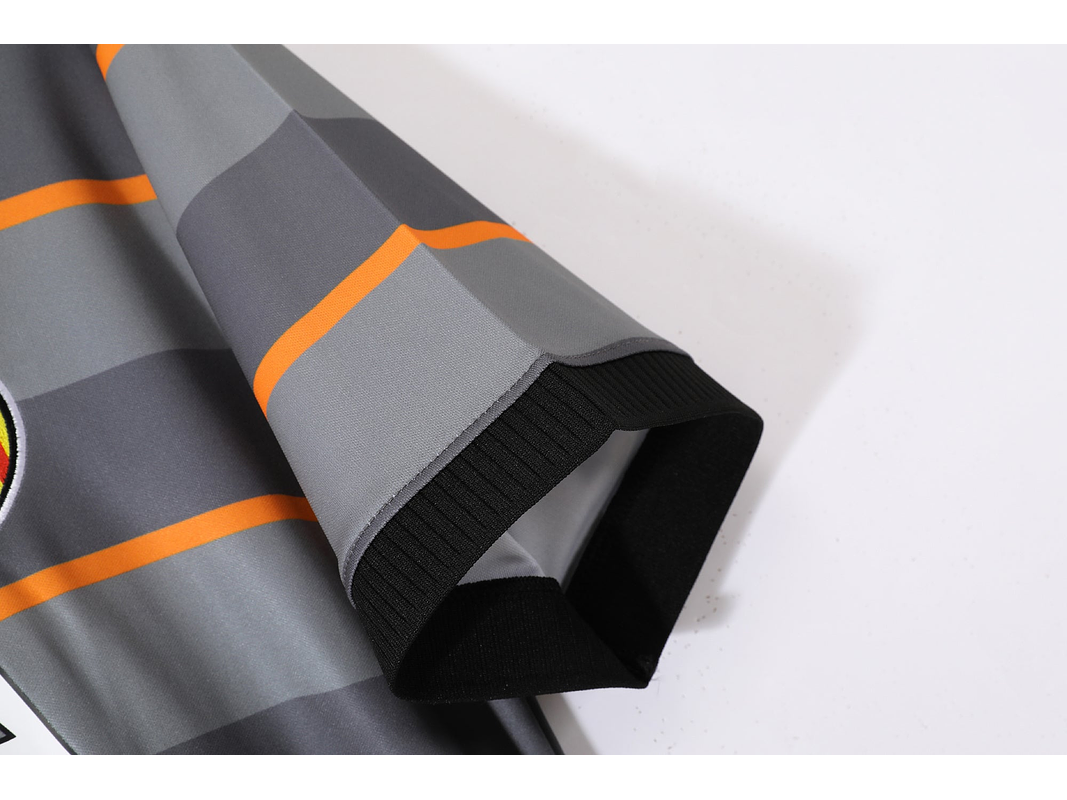 Valencia 1999/00 (Third Kit) 10