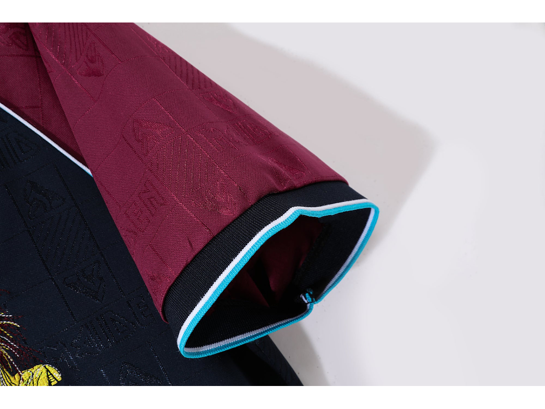 West Ham 1999 (Home Kit) 7