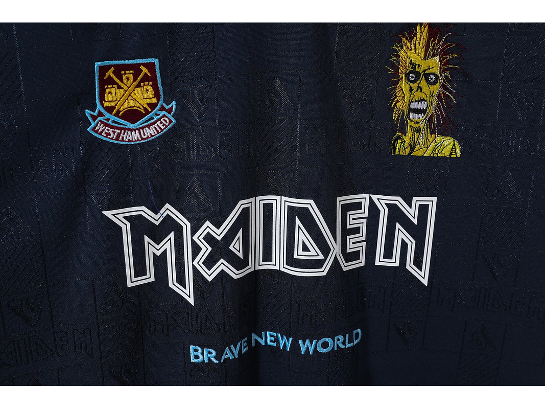 West Ham 1999 (Home Kit) 8