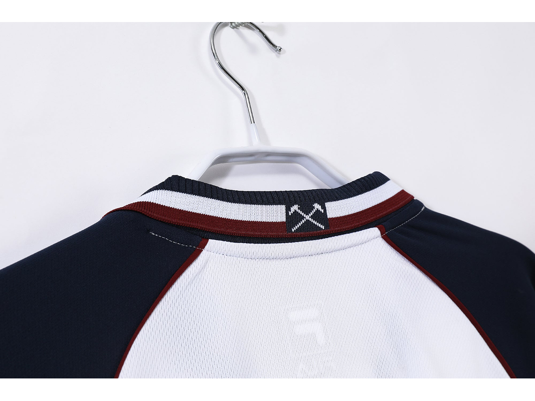 West Ham 1999/01 (Away Kit) 4