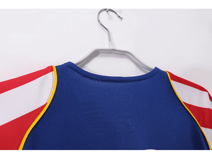 Atlético de Madrid 2004/05 (Home Kit) 8