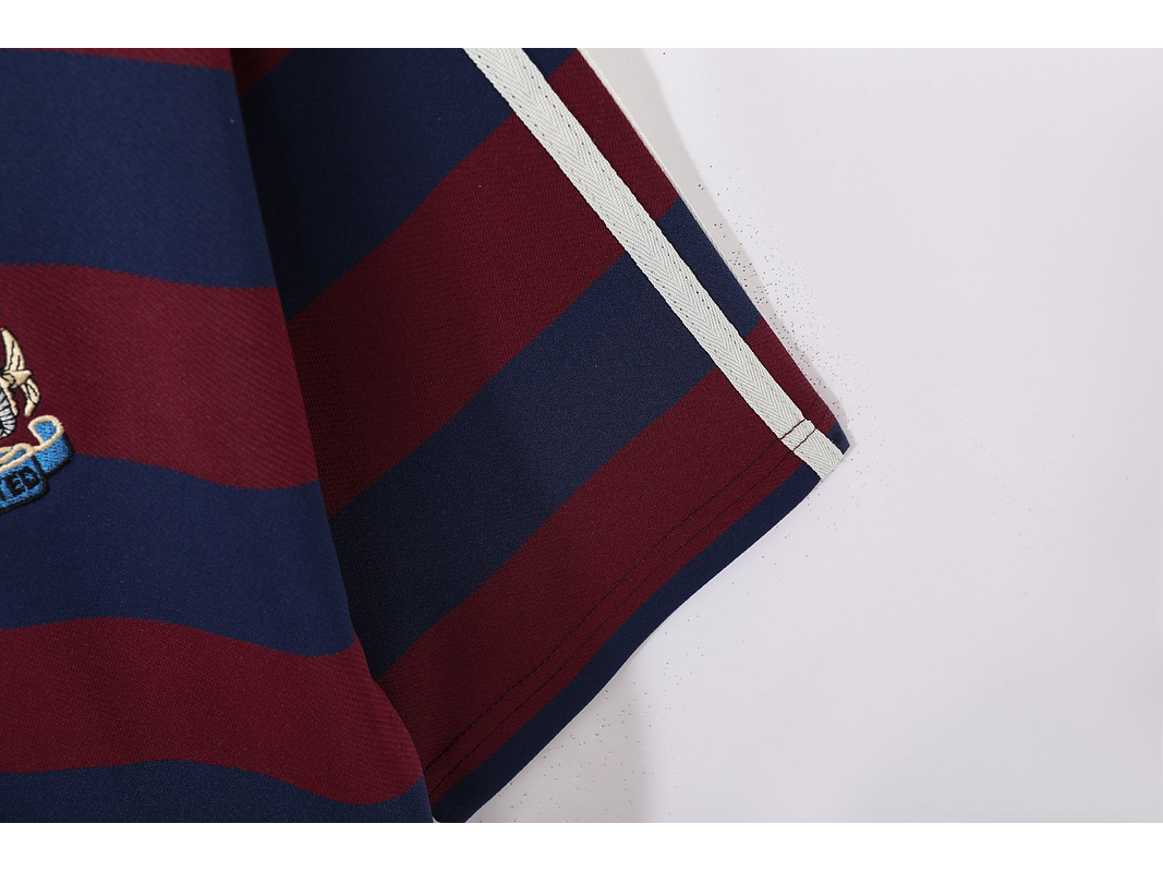 New Castle 1995/97 (Away Kit) 3