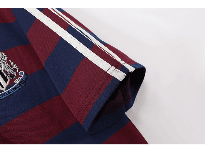 New Castle 1995/97 (Away Kit) 5