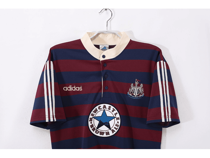 New Castle 1995/97 (Away Kit) 6