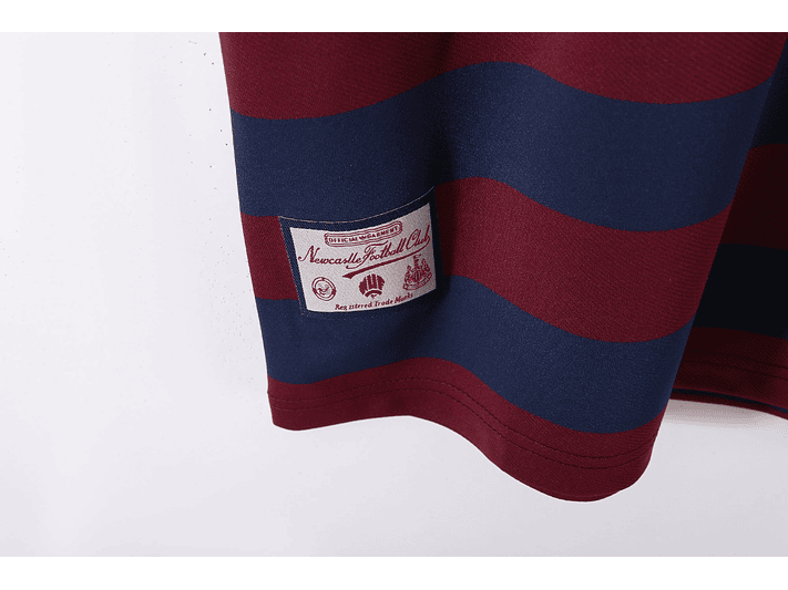 New Castle 1995/97 (Away Kit) 9