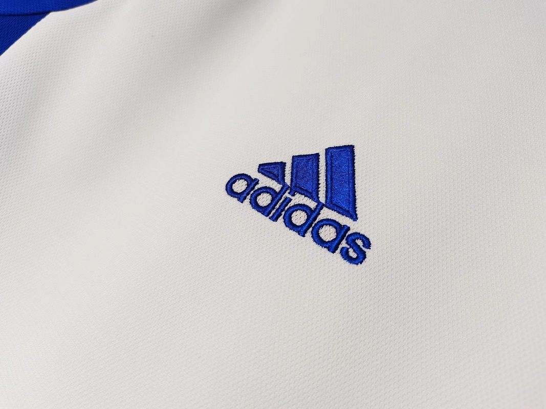 Grecia 2004 (Away Kit) 4