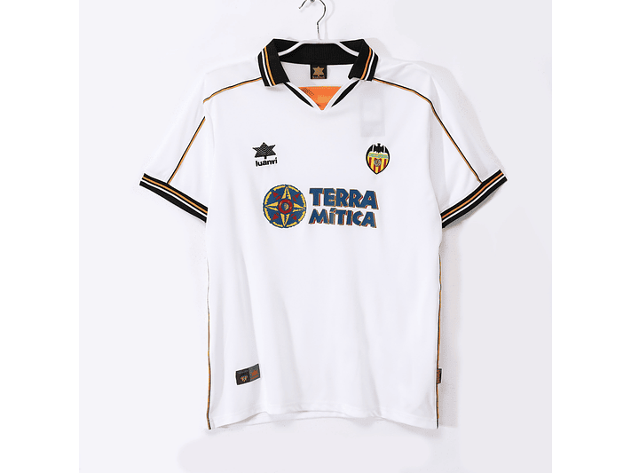 Valencia 1999/00 (Home Kit) 1