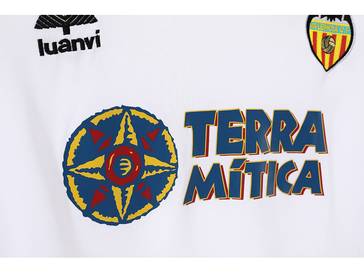 Valencia 1999/00 (Home Kit) 4