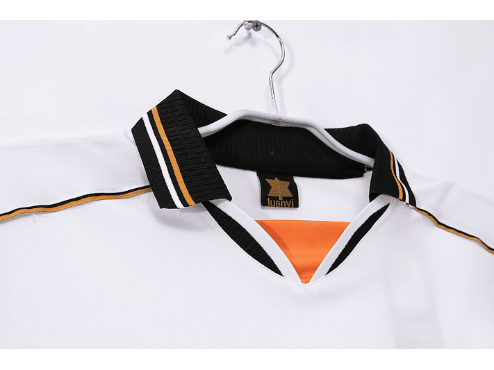 Valencia 1999/00 (Home Kit) 5