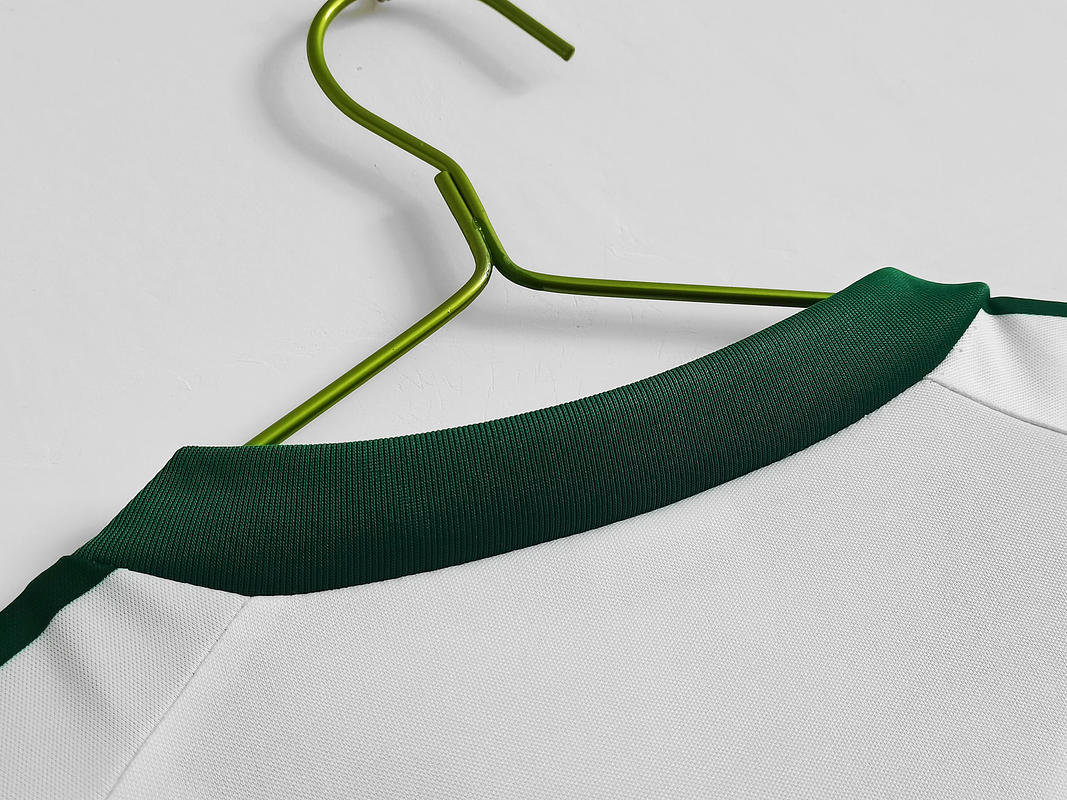 Cork City 1988/89 (Home Kit) 8