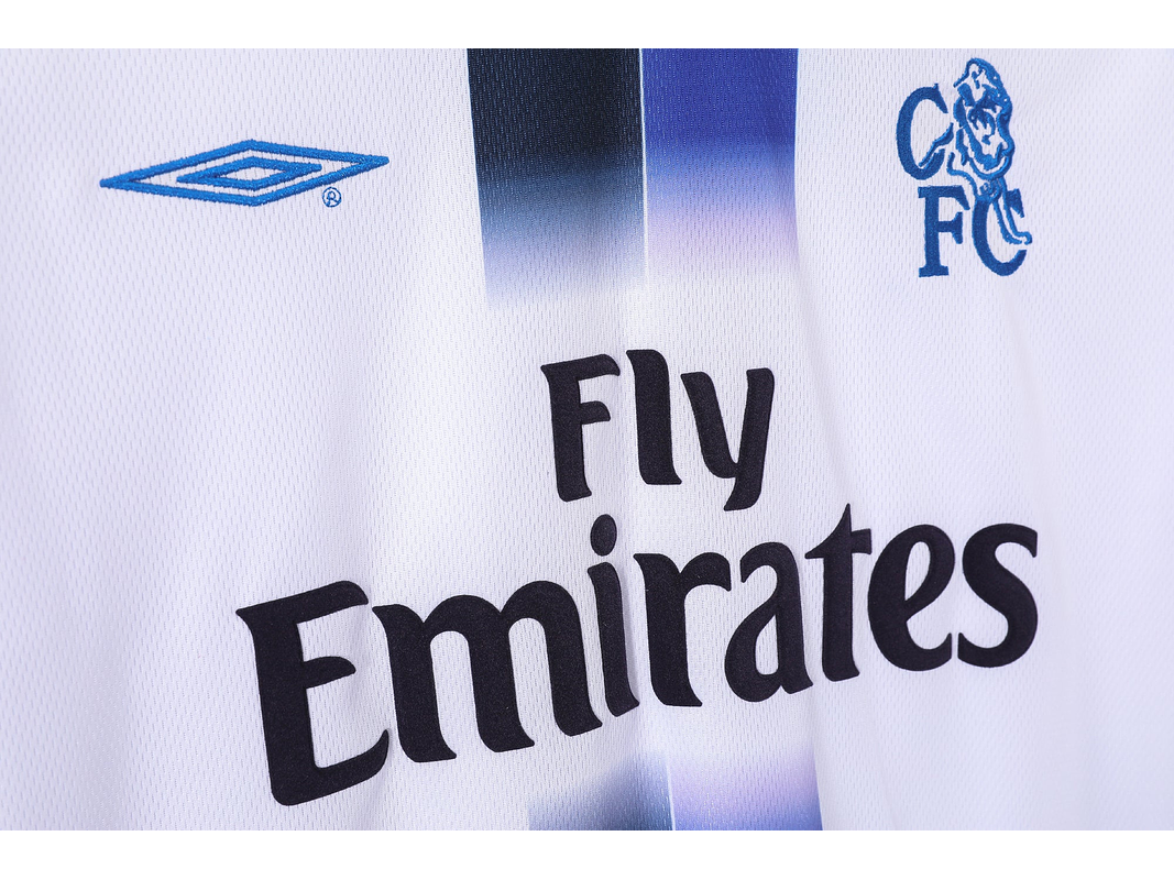 Chelsea 2003/05 (Away Kit) 6