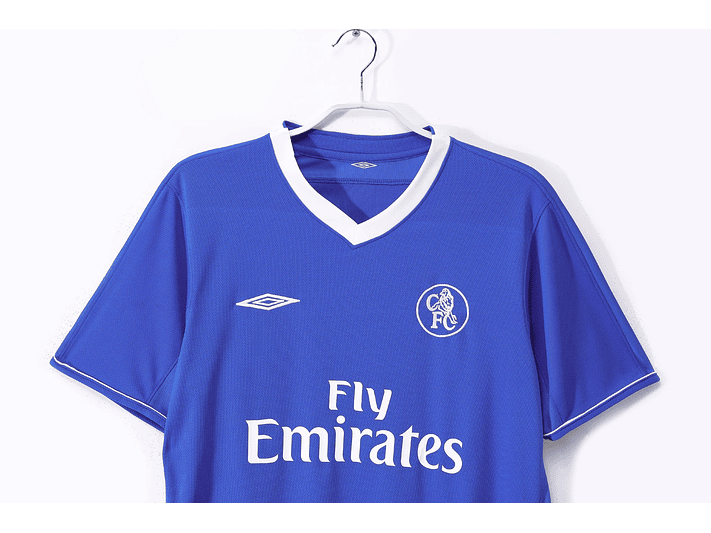 Chelsea 2003/05 (Home Kit) 3