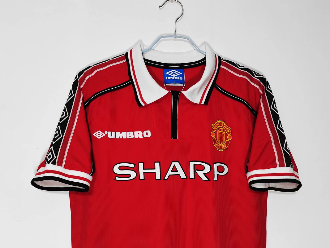 Manchester United 1998/99 (Home Kit) 2