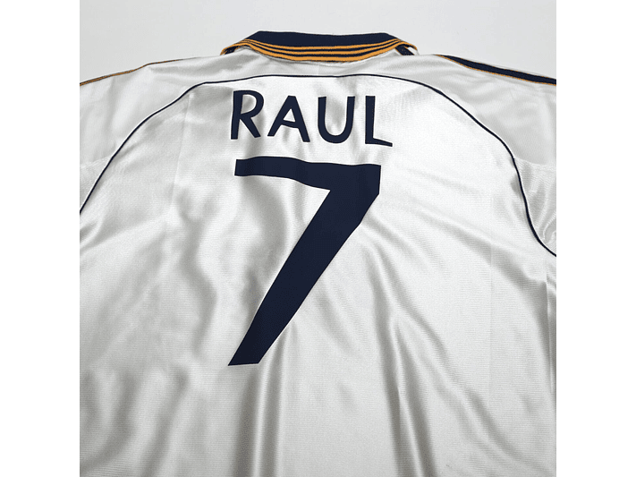 Real Madrid 1998/00 (Home Kit) 3