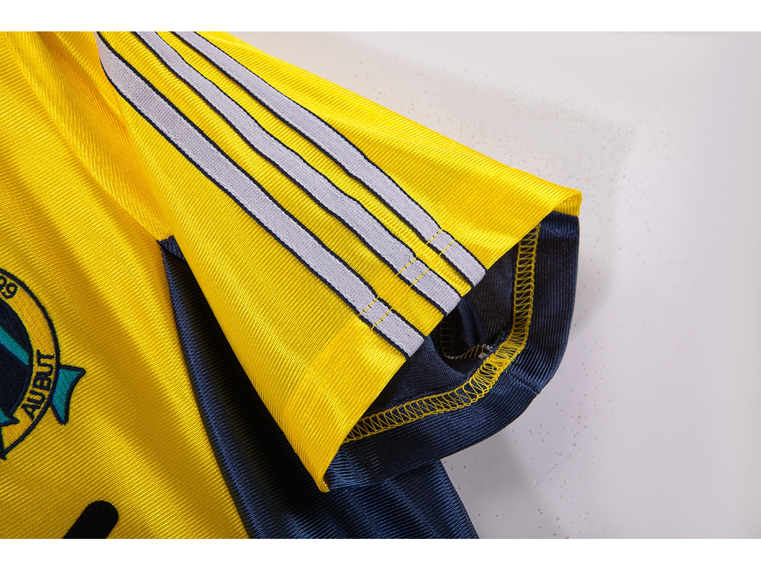 Olympique de Marseille 1998/99 (Away Kit) 7