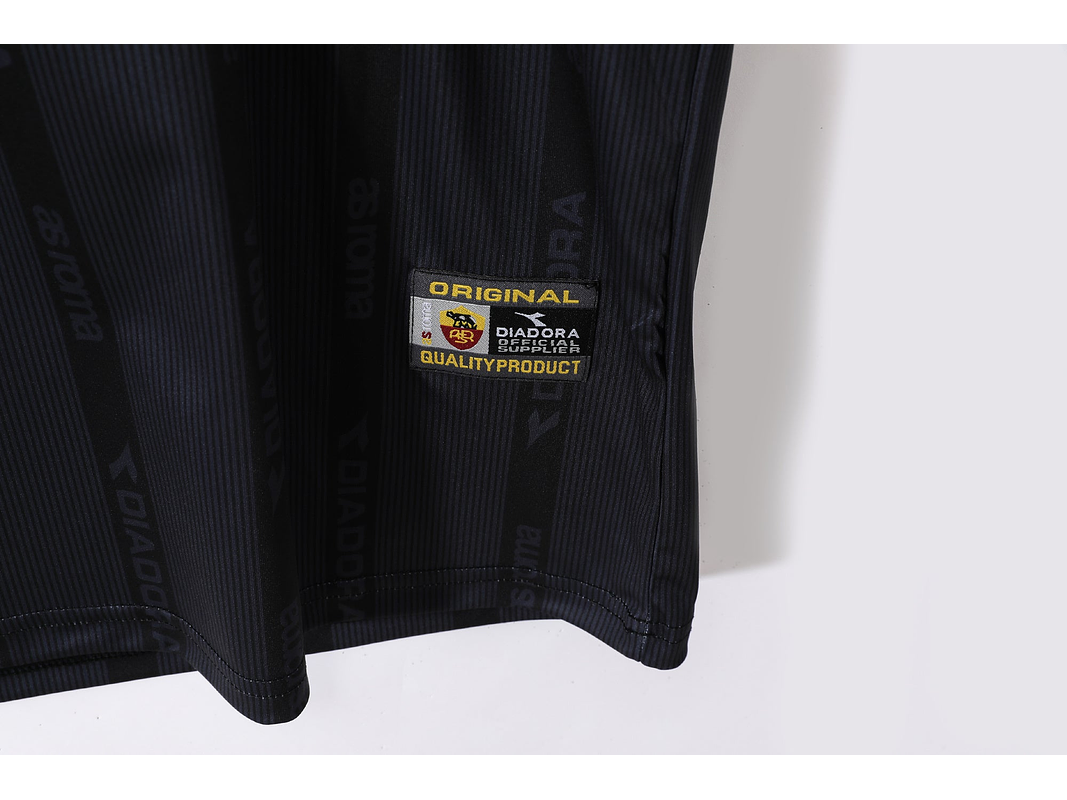 Roma 1999/00 (Away Kit) 10