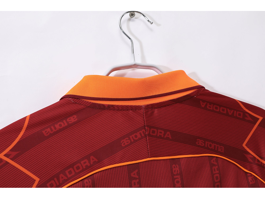 Roma 1999/00 (Home Kit) 5