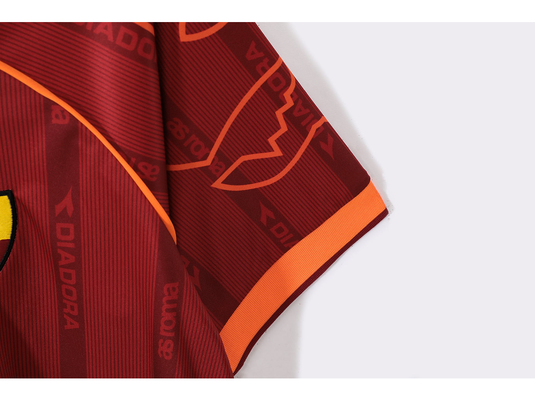 Roma 1999/00 (Home Kit) 7