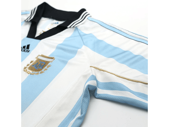 Argentina 1998/99 (Home Kit) 4