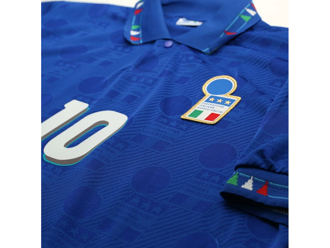 Italia 1994 (Home Kit) 4