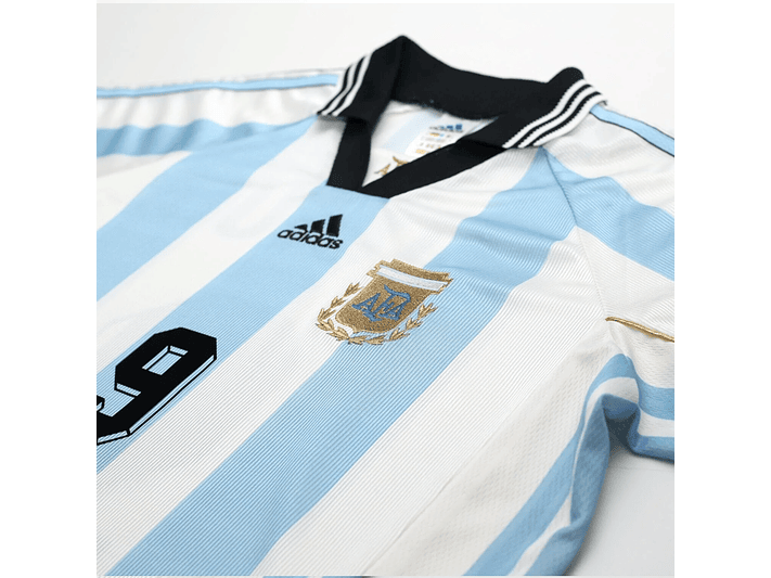 Argentina 1998/99 (Home Kit) 5