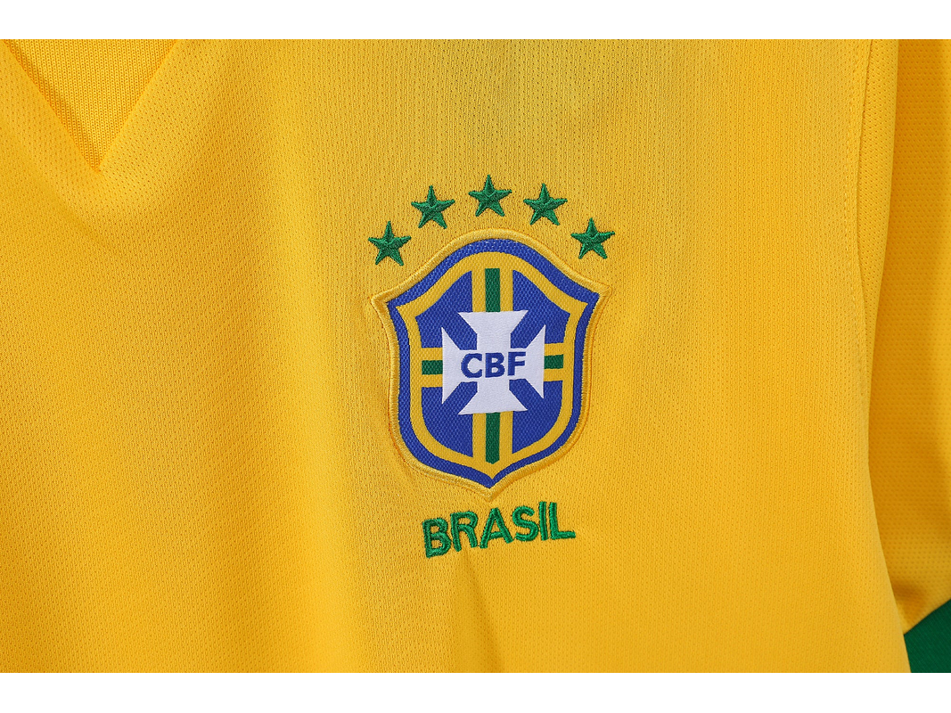 Brasil 2013 (Home Kit) 7