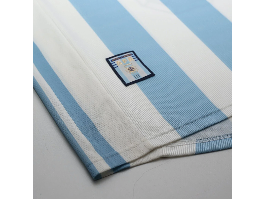 Argentina 1998/99 (Home Kit) 6