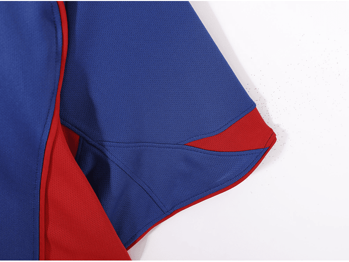 Barcelona 2004/05 (Home Kit) 7