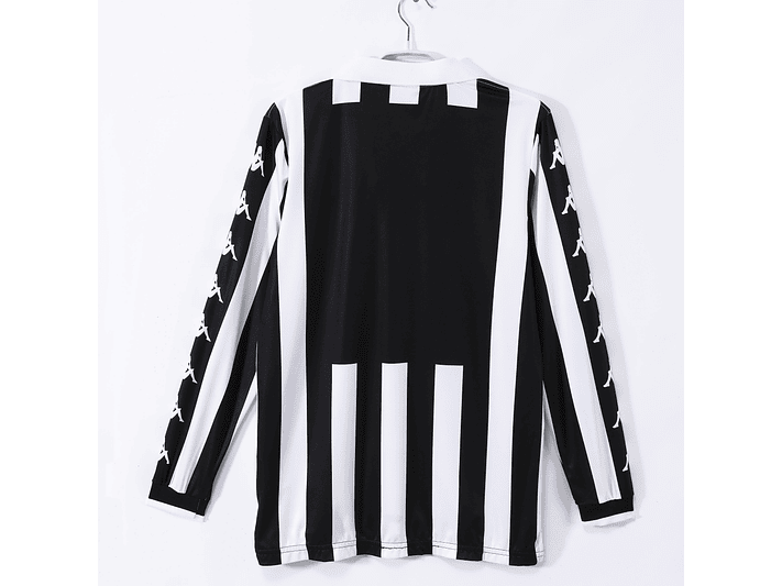 Juventus 1999/00 (Home Kit - Long Sleeve) 5