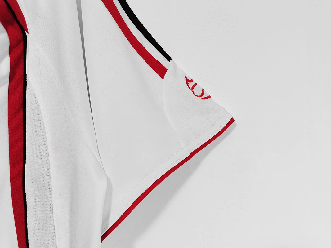 AC Milan 2006/07 (Away Kit) 5