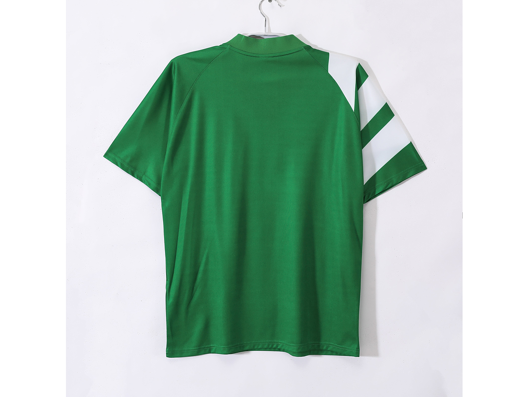 Liverpool 1991/92 (Away Kit) 6