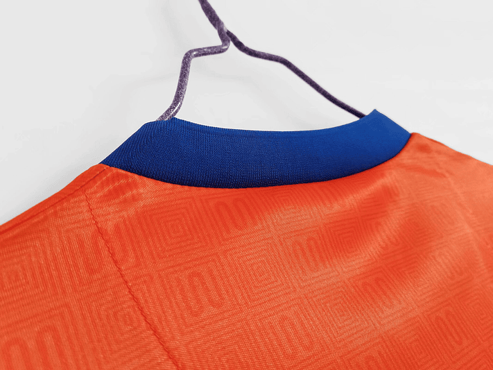 Barcelona 1991/92 (Away Kit) 7