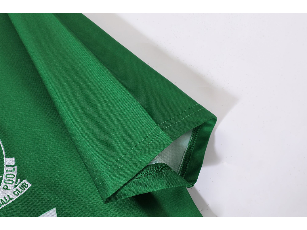 Liverpool 1991/92 (Away Kit) 8