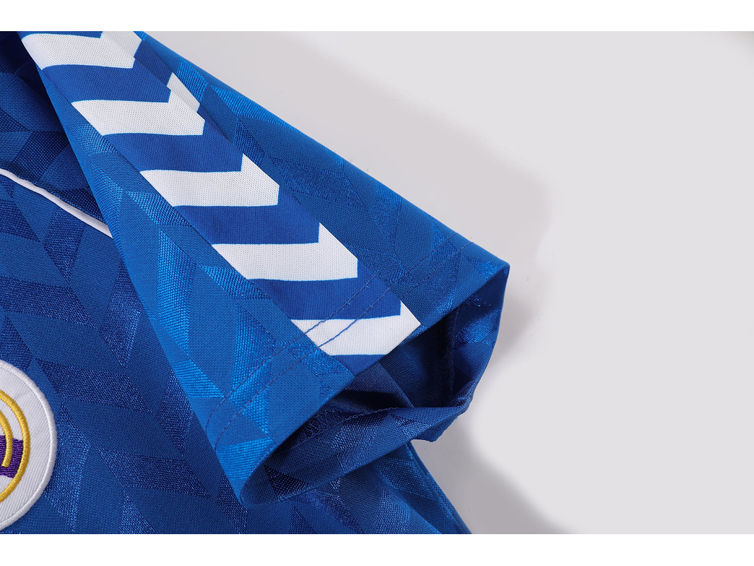 Real Madrid 1986/87 (Away Kit) 9