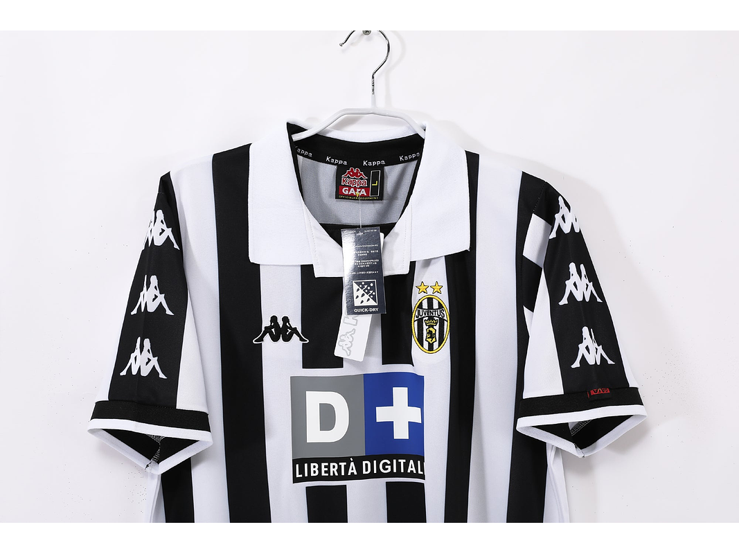 Juventus 1999/00 (Home Kit) 7
