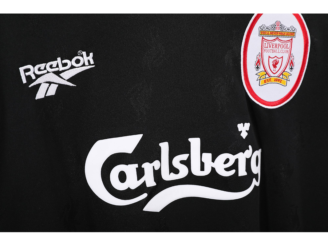 Liverpool 1996/97 (Away Kit) 6