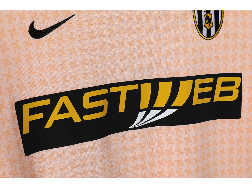 Juventus 2003/04 (Away Kit) 5