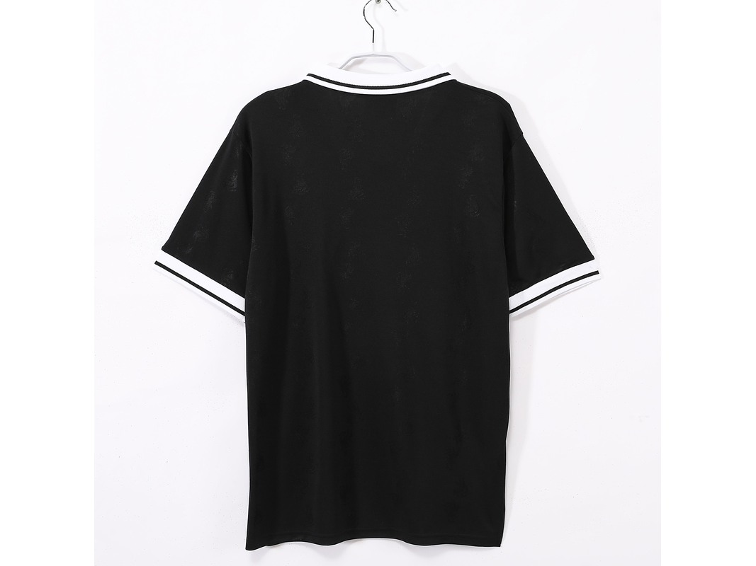 Liverpool 1996/97 (Away Kit) 10