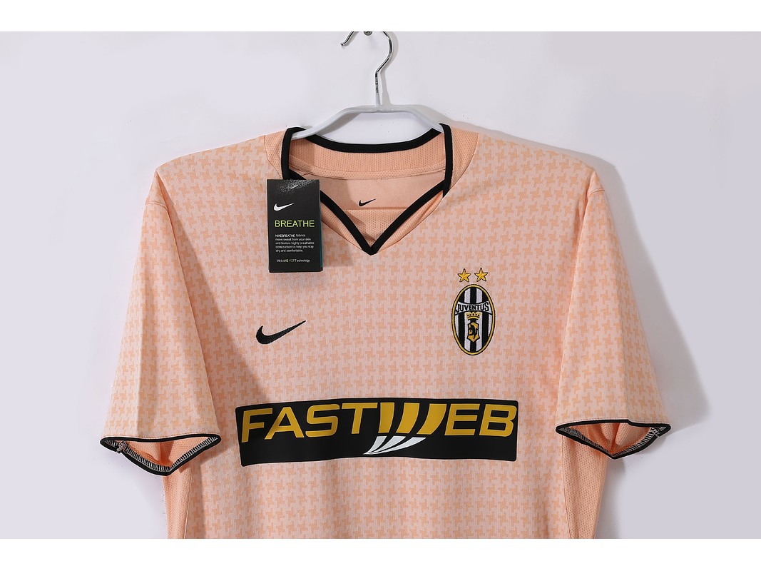 Juventus 2003/04 (Away Kit) 7