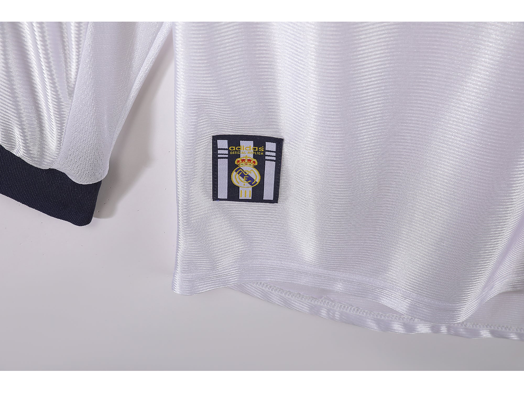 Real Madrid 1998/00 (Home Kit – Long Sleeve) 4