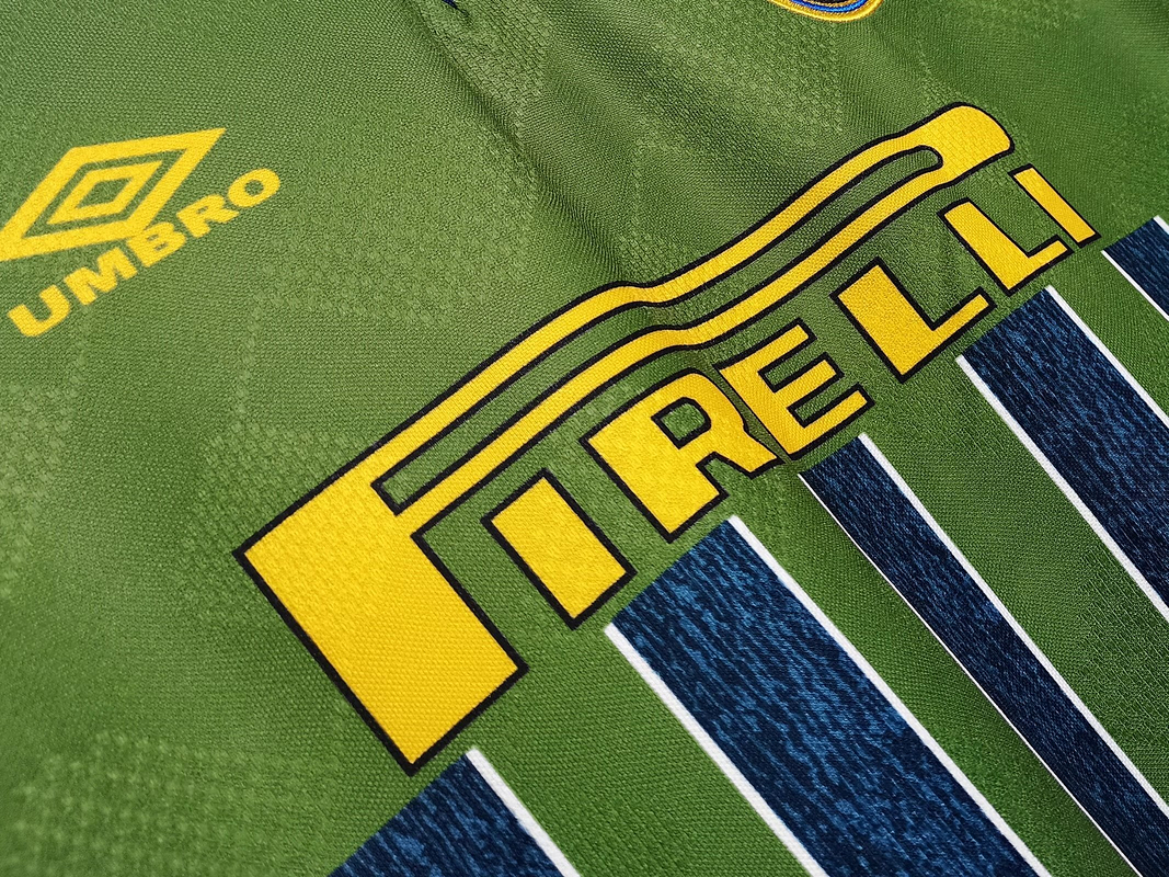 Inter de Milán 1995/96 (Third Kit) 6