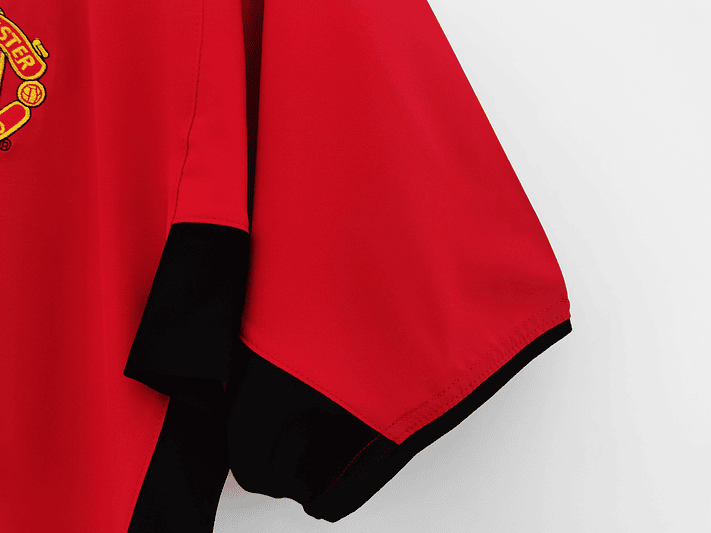 Manchester United 2002/2004 (Home Kit) 4