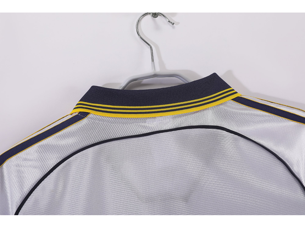 Real Madrid 1998/00 (Home Kit – Long Sleeve) 7