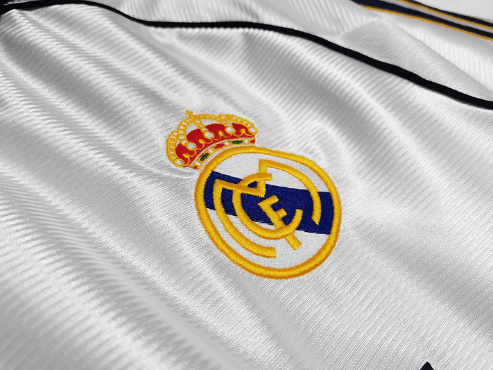 Real Madrid 1998/00 (Home Kit) 8