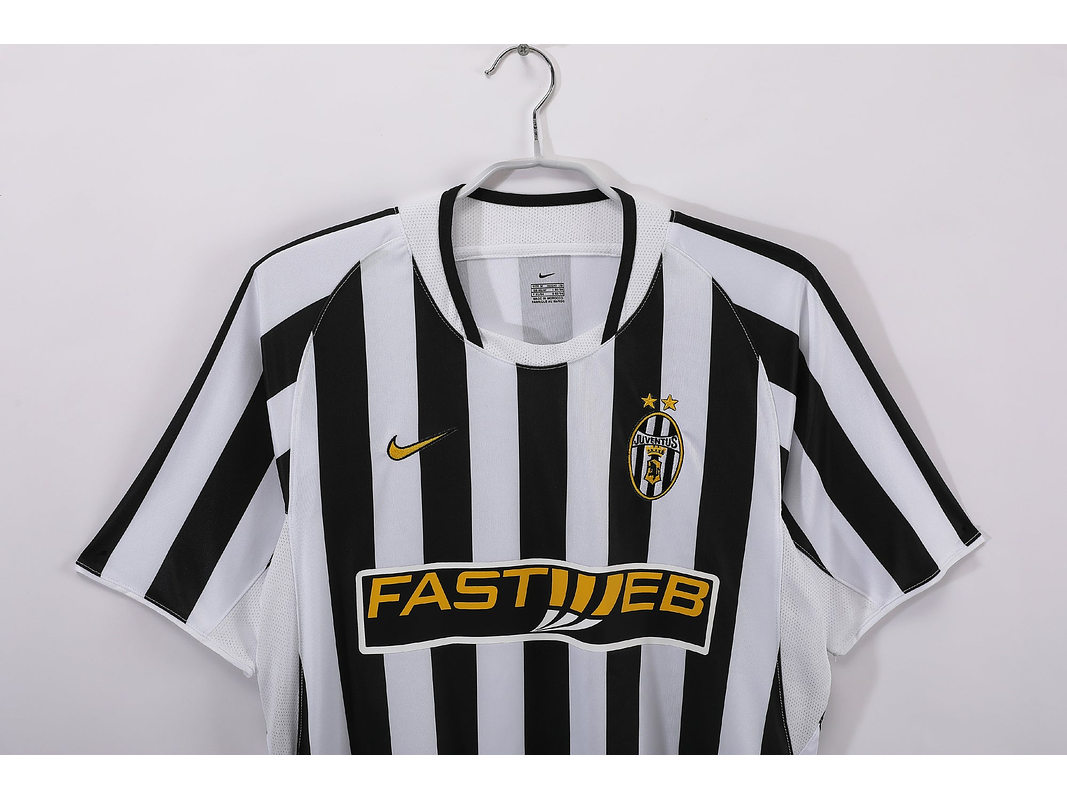 Juventus 2003/04 (Home Kit) 2